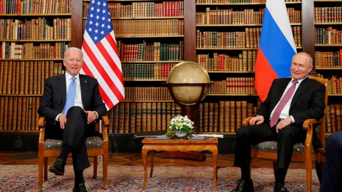 Joe Biden Telepon Putin 1 Jam, Ingatkan Biaya Berat Jika Serang Ukraina