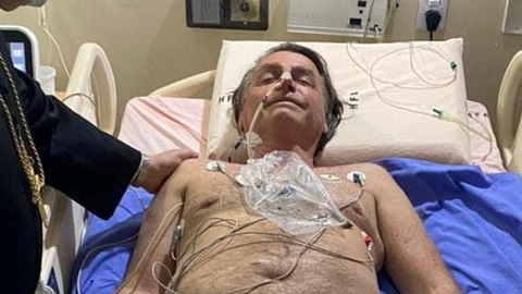 Sakit Perut, Presiden Brasil Jair Bolsonaro Dilarikan ke Rumah Sakit