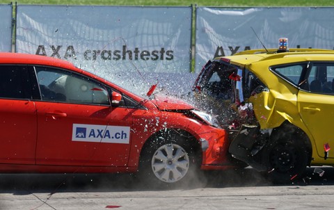 Mimpi Kecelakaan Mobil? Cek Rekomendasi Asuransi Kendaraan Terpercaya Ini