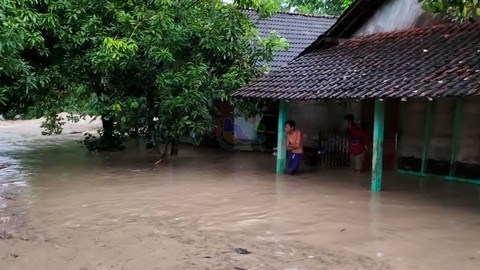 Puluhan Rumah Warga di Kecamatan Temayang, Bojonegoro, Diterjang Banjir Bandang
