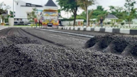 hindari-bau-tak-sedap-rusia-kembangkan-aspal-beraroma-stroberi