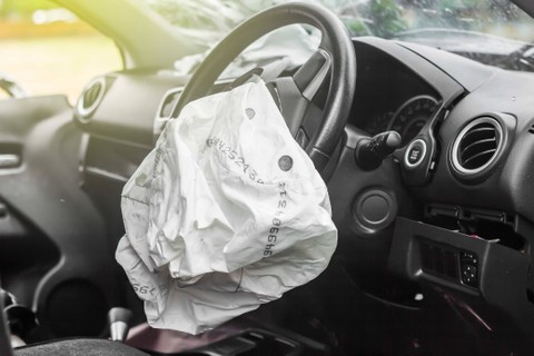 Lansia Kemudikan Avanza Tabrak 9 Motor yang Tengah Parkir di Bantul