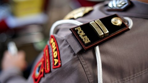 Polisi Beradab dan Keberadaban Masyarakat