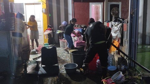 Banjir di Mamuju Surut, Warga Kesulitan Air Bersih