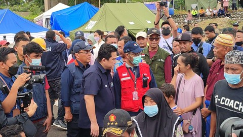 Menteri BUMN Erick Thohir Cek Posko Satgas Bencana BUMN di Cianjur