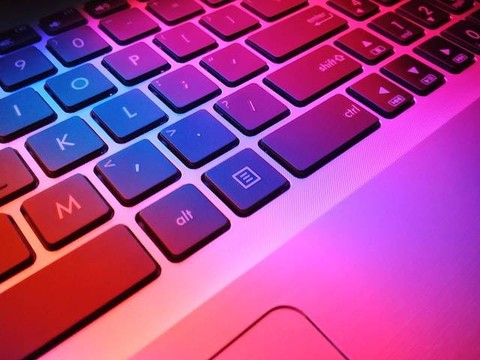 tunjuk.id - Tombol pada Keyboard yang Berfungsi untuk Mengakhiri Slide Show