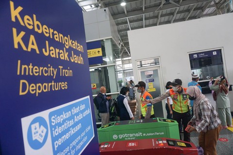 Ada HUT Polri , KAI Alihkan Operasional KA Jarak Jauh dari Gambir ke Jatinegara