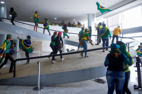 Persaingan Brasil Menuju Putaran Kedua