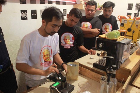 Ganjar Milenial Sumut Gelar Diskusi Entrepreneurship dan Pelatihan Barista