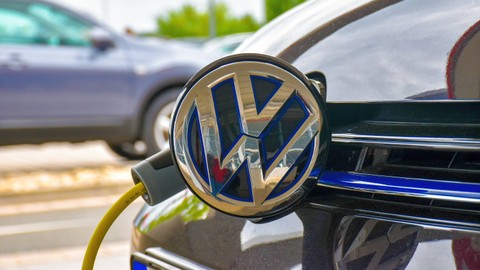 Volkswagen Terancam PHK Massal usai Laba Anjlok