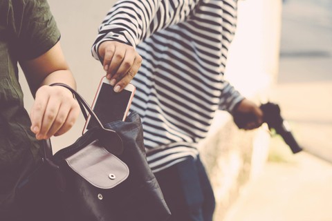 Wanita di Jaktim Jadi Korban Jambret, iPhone 15 Dibawa Kabur