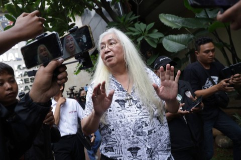 Gideon Tengker Ngaku 12 Tahun Nomornya Diblokir Nagita Slavina: Telepon Bapakmu