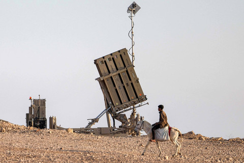 Houthi Tembak Rudal ke Israel, Balas Dendam Serangan Pelabuhan Hodeida