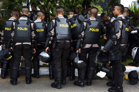 Polres Jakpus Jelaskan soal Anggota Polisi Patah Kaki Saat Amankan Demo