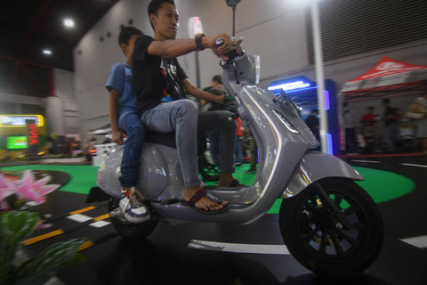 Subsidi Motor Listrik-Transportasi Publik: Pindahkan Macet atau Solusi Publik?