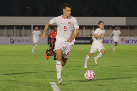 Gerald Vanenburg Tuntut Jens Raven Buktikan Diri di Bali United