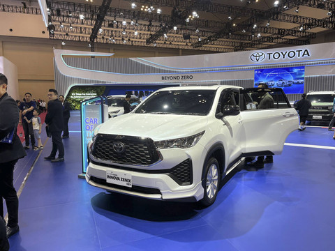 20 Mobil Terlaris Mei 2025, Kijang Innova Masih Kokoh di Puncak