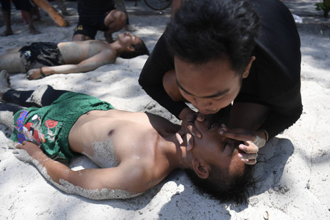 Foto: Jelang Libur Nataru, Warga Pulau Tidung Dapat Pelatihan Penjaga Pantai