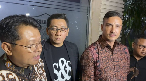 Sambangi Polres Jaksel, Hamish Daud Siap Buat Laporan soal Pencemaran Nama Baik