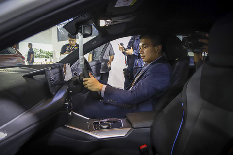 Harga BM Melonjak, Pasar Otomotif Nasional Terancam Makin Le