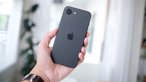 CEO Apple Tim Cook: Kami Sudah Jual 3 Miliar iPhone Sejak 2007