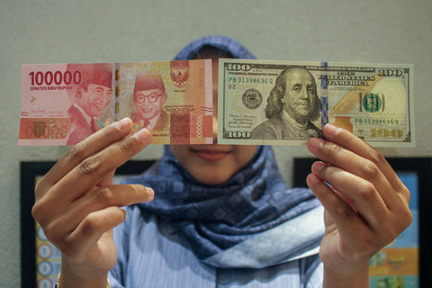 Mengapa Investor Global Ramai-Ramai Tinggalkan Dolar AS?