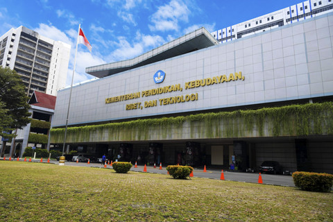 Kemendiktisaintek Tambah Anggaran Rp 12,55 T, Penerima Beasiswa ADiK Diperbanyak