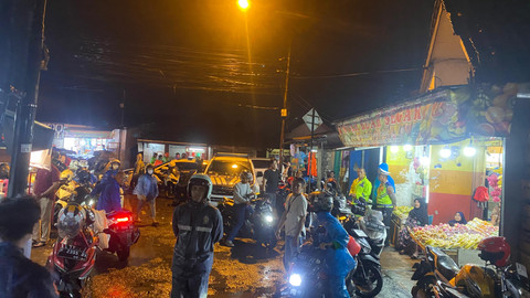 Penampakan Mobil yang Ringsek Imbas Menemper KRL di Cilebut