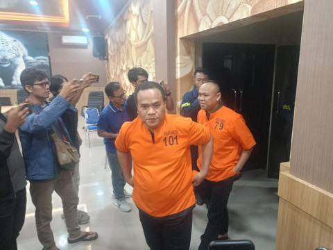 Ketua-Wakil Ketua Kadin Cilegon Ditahan Terkait Minta Jatah Proyek Rp 5 T