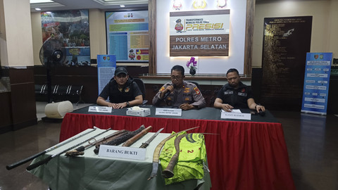 Bongkar Posko Ormas di Jaksel, Polisi Temukan Proposal Permintaan Dana ke Warga