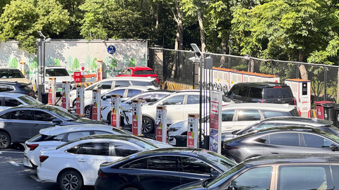 Perang Harga Bikin Mobil Listrik Baru Dijual Bekas di China
