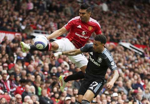 Foto: Ditekuk Man United, Aston Villa Gagal ke Liga Champions Musim Depan