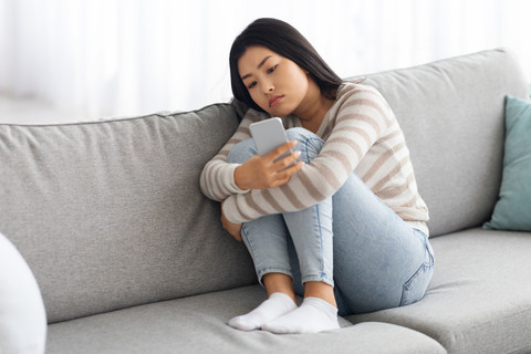 Emotional Labor, Kondisi yang Sering Bikin Perempuan Burnout dalam Hubungan