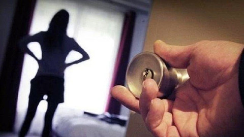Polisi Amankan 1 Pria dan 2 Wanita, Diduga Tawarkan Jasa Prostitusi Online
