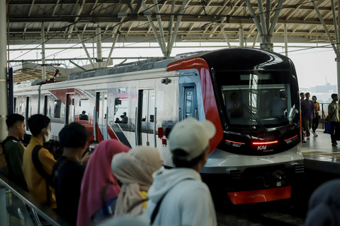 KRL Baru dari China Mulai Beroperasi di Rute Bogor dan Cikarang