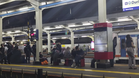 Cerita Mereka yang Kembali ke Jakarta untuk Mencari Rupiah Usai Long Weekend