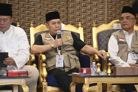 Adies Telepon Dirjen PHU: Tuntaskan Kartu Nusuk-Berangkatkan Jemaah Sesuai Hotel