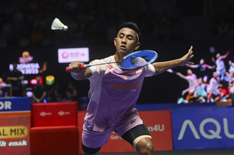 Foto: Alwi Farhan Gagal ke 8 Besar usai Kalah dari Anders Antonsen