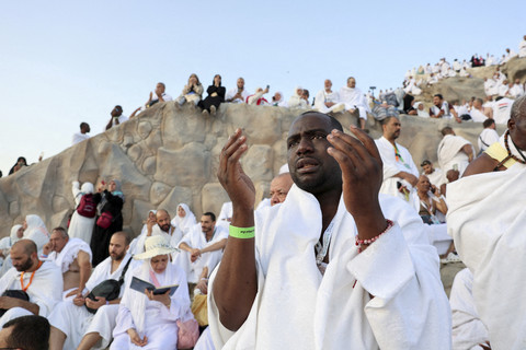 Foto: Lautan Jemaah Haji Laksanakan Wukuf di Arafah