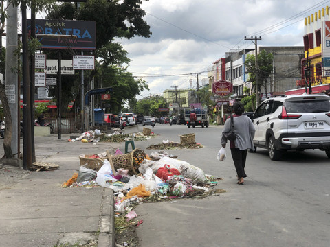 Petugas Mogok Kerja, Pekanbaru Dikepung Sampah