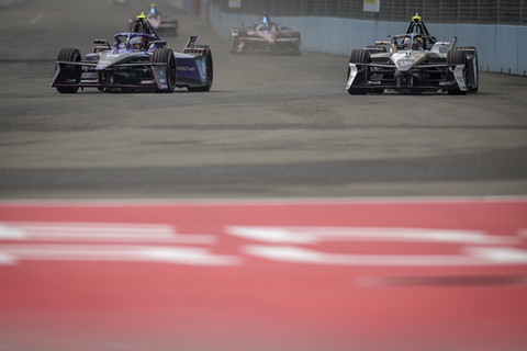 Foto: Sesi Kualifikasi Formula E Jakarta