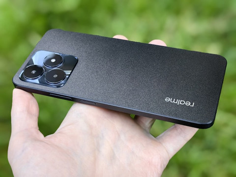 Harga Realme C71 dan Spesifikasinya yang Kaya Fitur untuk HP di bawah 2 Jutaan