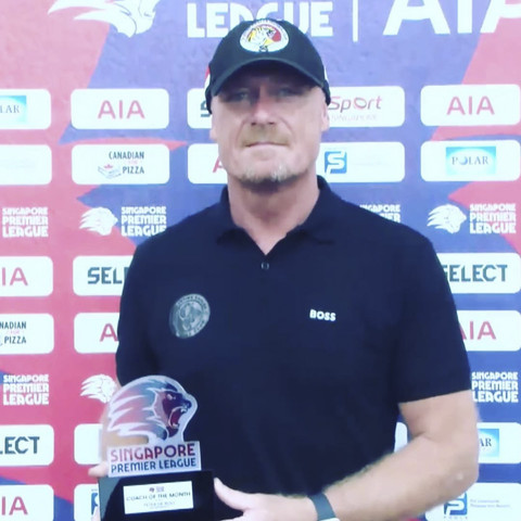 Persis Solo Tunjuk Peter de Roo Sebagai Pelatih