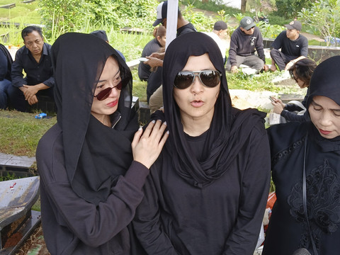 Mita The Virgin Akan Berupaya Penuhi Keinginan Mendiang Ibu, Salah Satunya Nikah