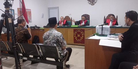 Bersaksi di Sidang, Bupati OKU Sebut Tak Tahu Soal Suap Pokir DPRD