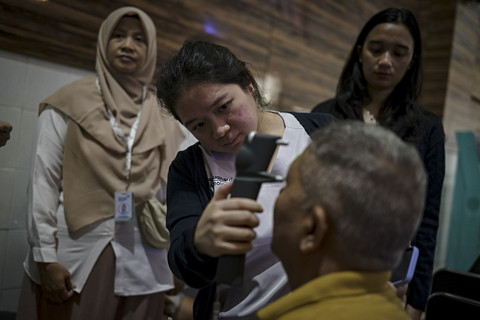 Foto: 303 Pasien Jalani Operasi Katarak Gratis Dalam Rangka HUT ke-498 Jakarta