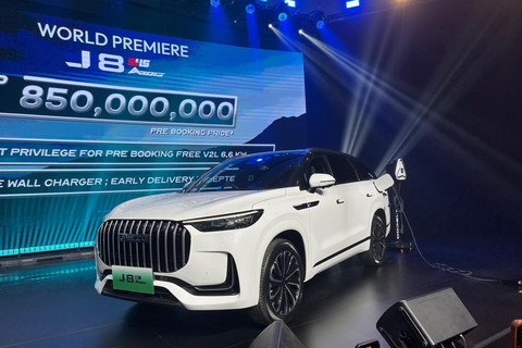 Jaecoo J8 ARDIS PHEV Debut Global di Indonesia, Harga Pre Booking Rp 850 Juta