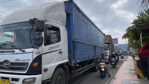 Macet Horor Pelabuhan Ketapang: Antrean Kendaraan 30 Km hingga Hutan Baluran