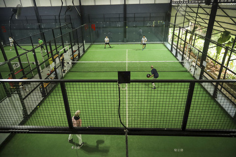 Populer: Habiskan Jutaan Rupiah Demi Padel hingga Raup Rp 1 M per Bulan