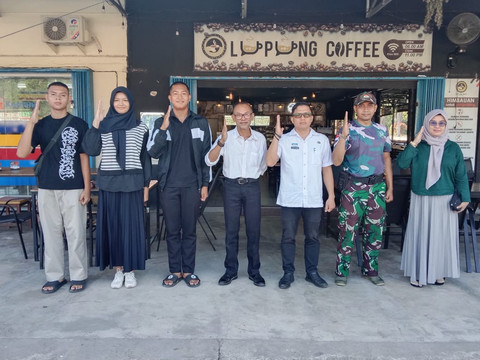 Kesbangpol Sekadau Lepas 3 Siswa yang Lolos Seleksi Paskibraka Kalbar